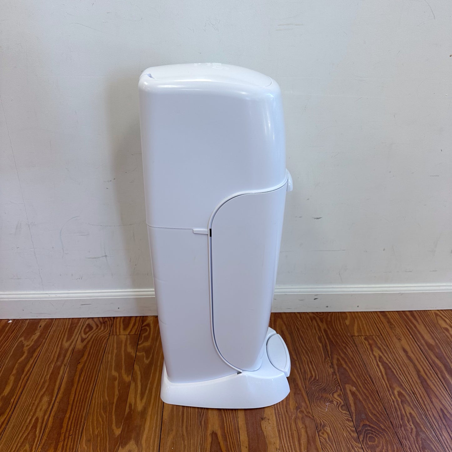 Diaper Genie Size Large Pail "Doesn't Ship" Local Pickup Only