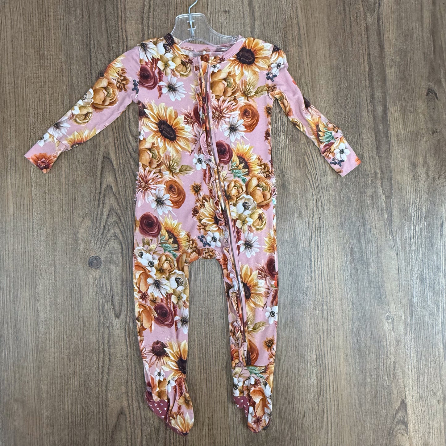 Posh Peanut Infant Size 12-18 Month Sleeper