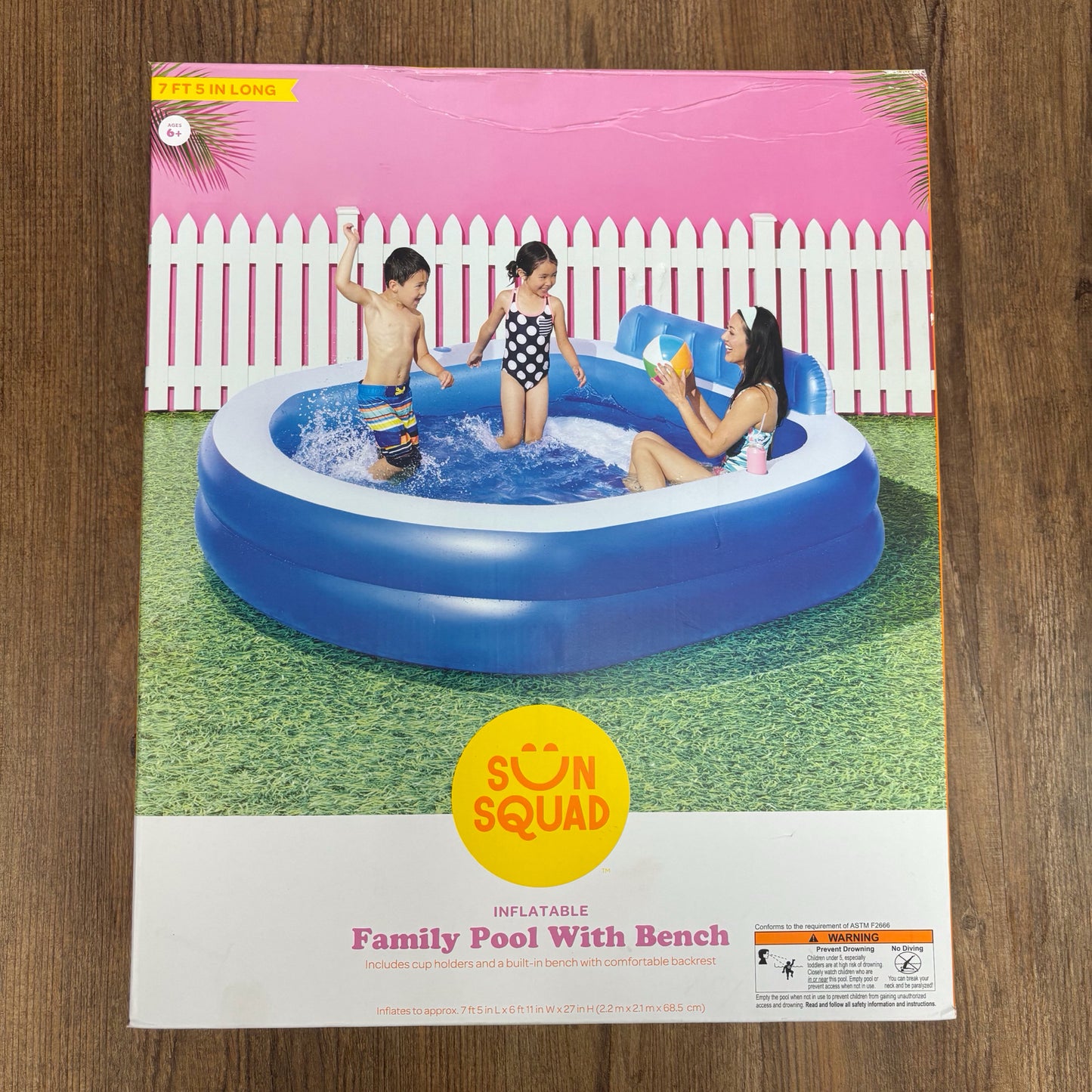 Sun Squad Family Pool with Bench NEW
