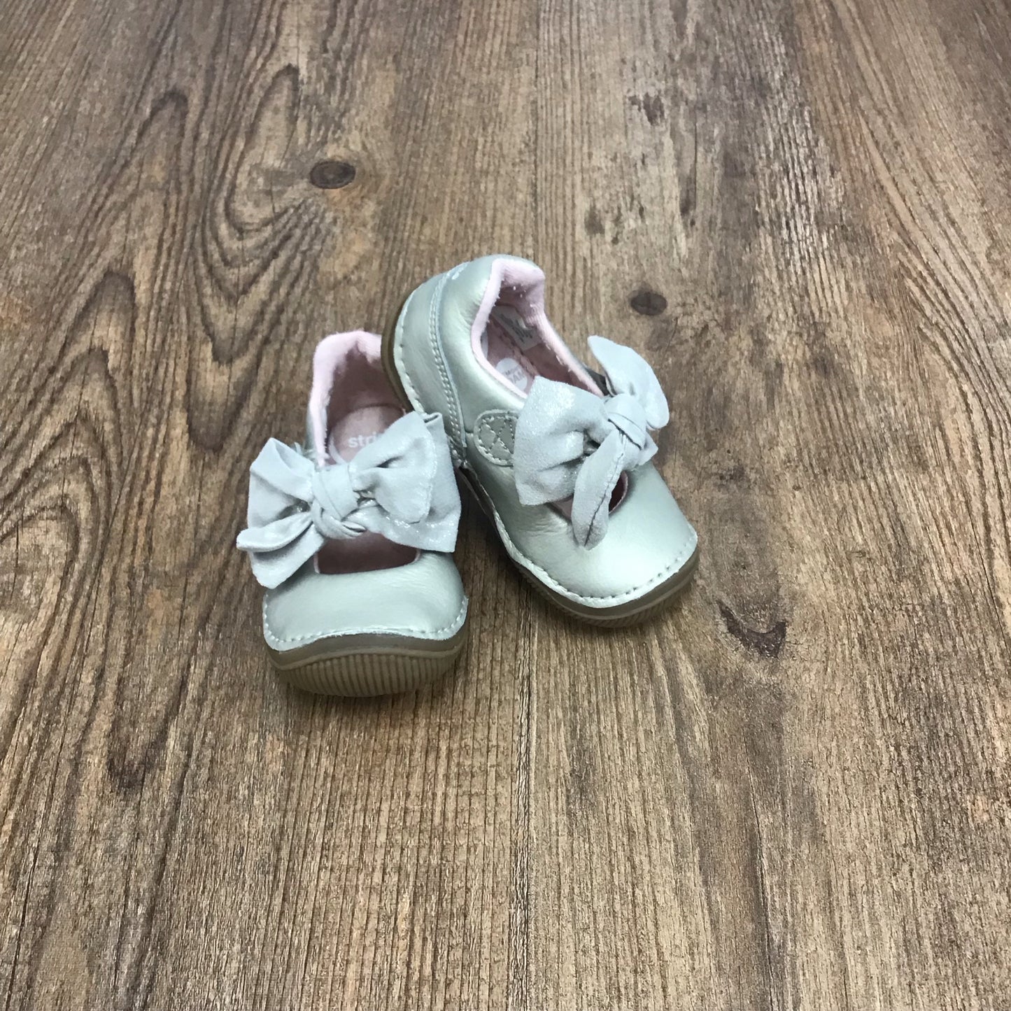 Size 4 Stride Rite Dress Shoes