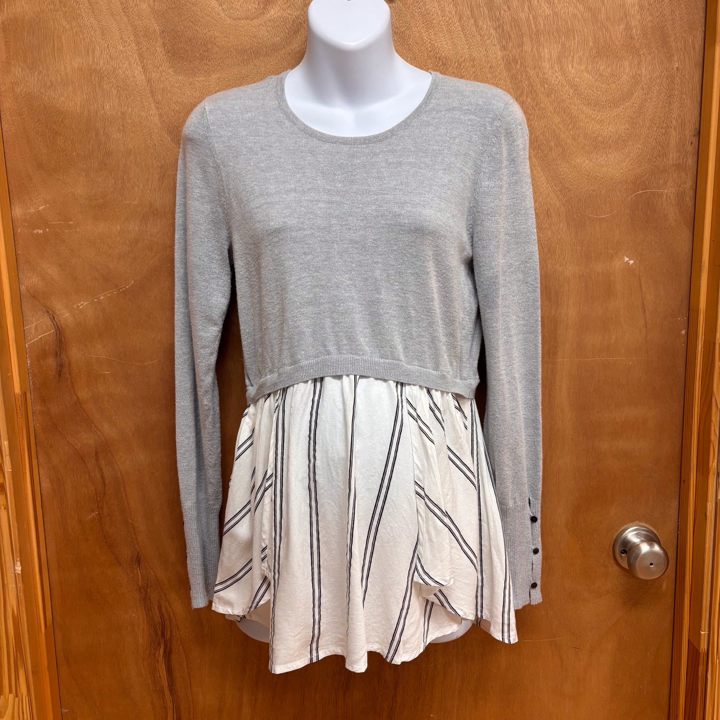 Pea in the Pod Maternity Size Medium Blouse