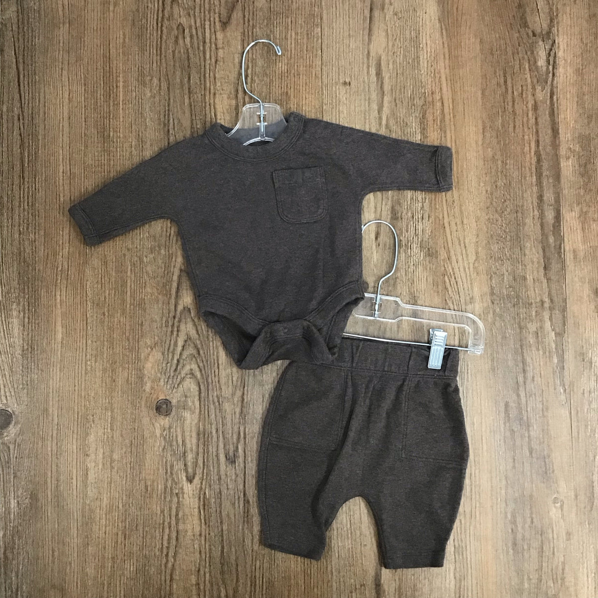 Banana Republic Baby Infant Size 0-3 Month Onesie Outfit 2 piece