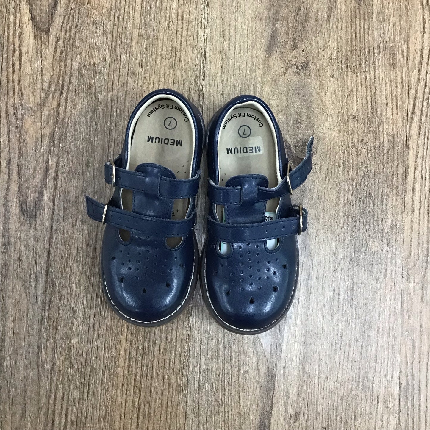 Footmates Dress Shoes Size 7