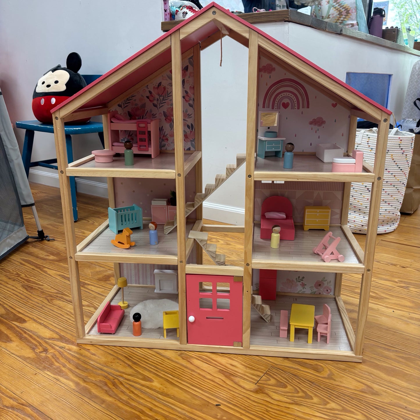 Tinyland Dollhouse With Accessories