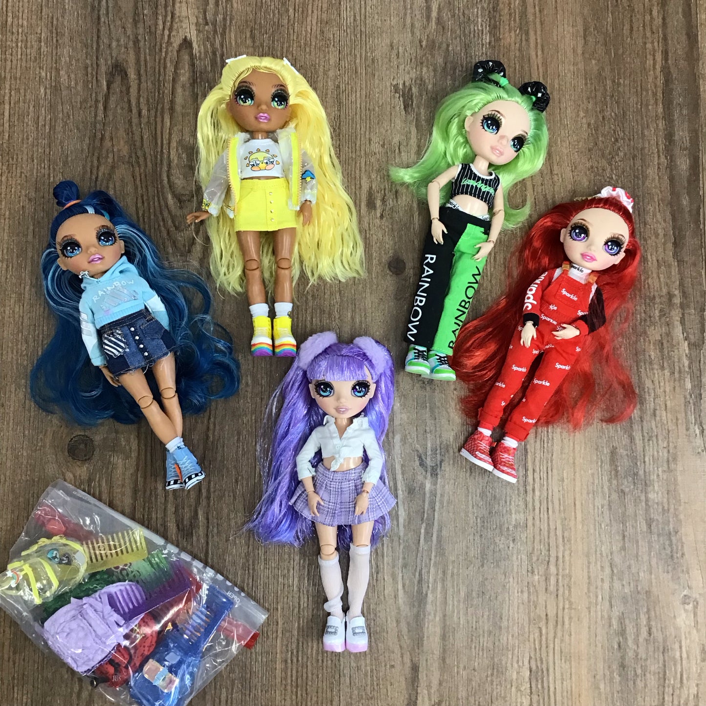 Rainbow High Doll Set
