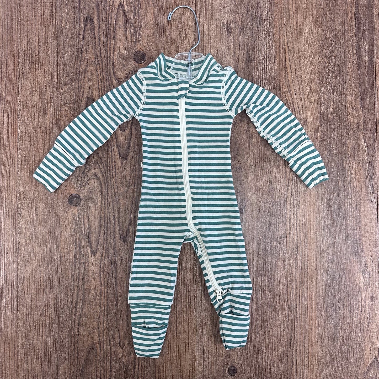 Hanna Andersson Infant Size NB Sleeper/Gown