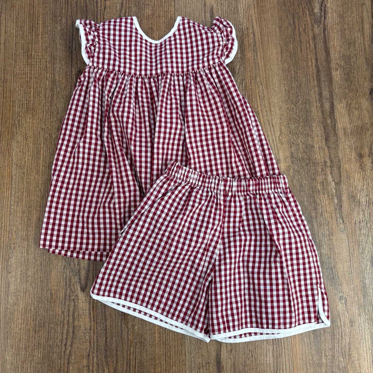 Lulu Bebe Kids Size 5/5T Two Piece Outfit