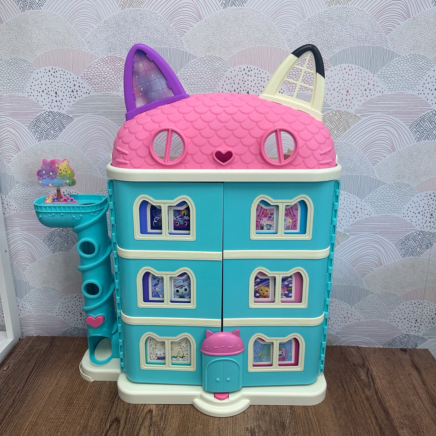Gabbys Dollhouse Pink Dollhouse - This item does NOT ship