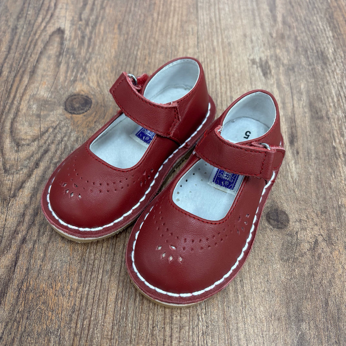 L'Amour Kids Shoe Sizes 5 Dress Shoes