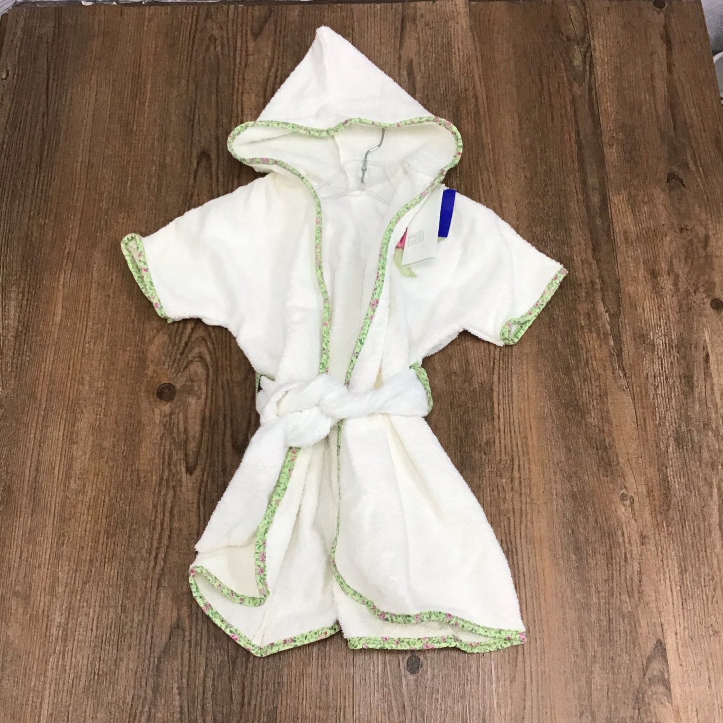 Woof Poof NEW Kids Size 2T Robe