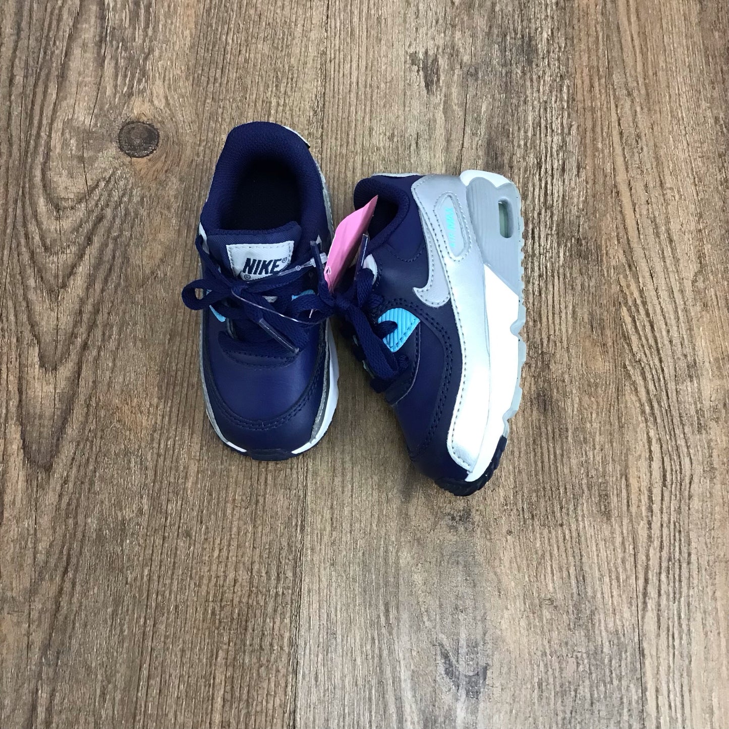 Kids Shoe Size 6 Nike Athletic Shoes