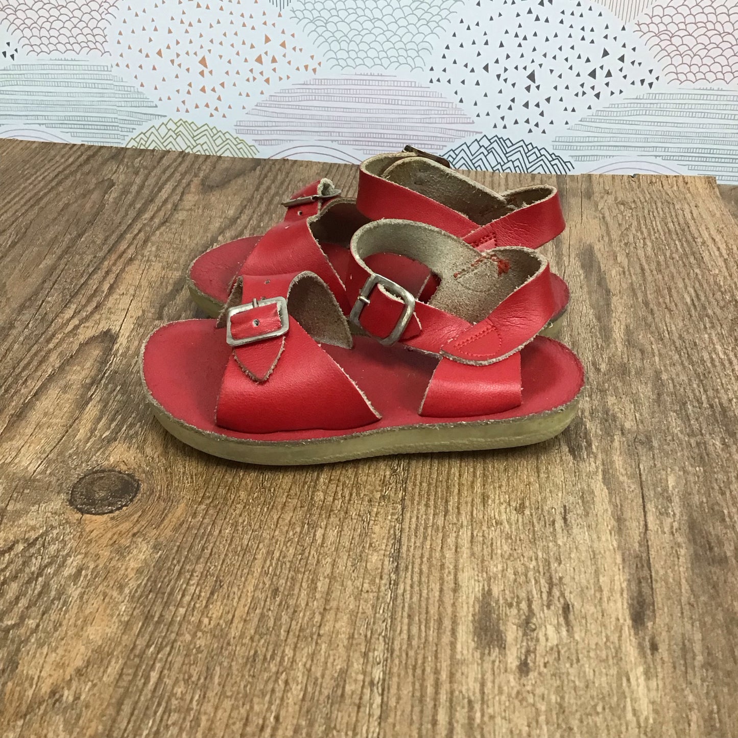 Sun San Surfer Size 6c Red Sandals