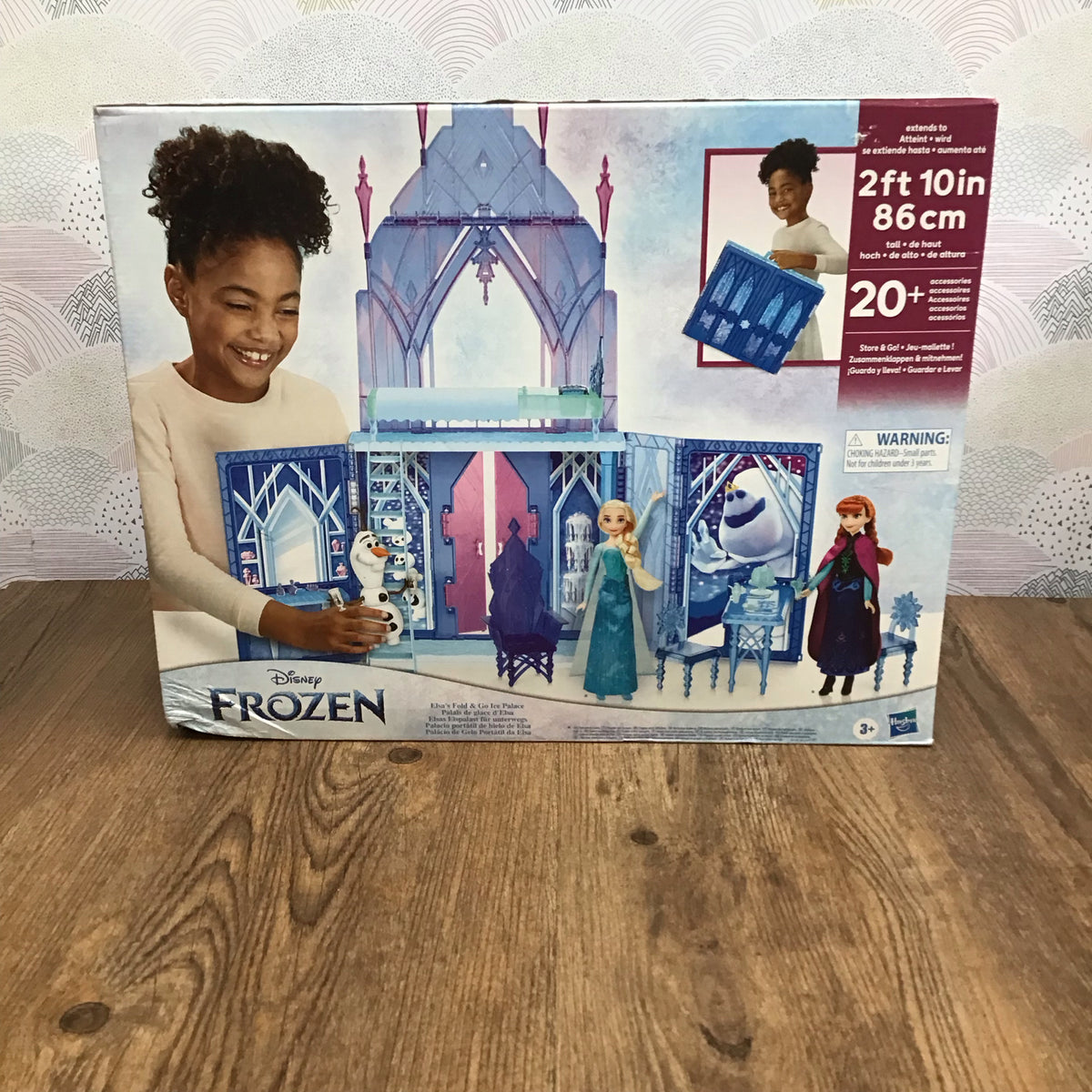 NEW Elsa Fold And Go Ice Palace. This Item Does Not Ship
