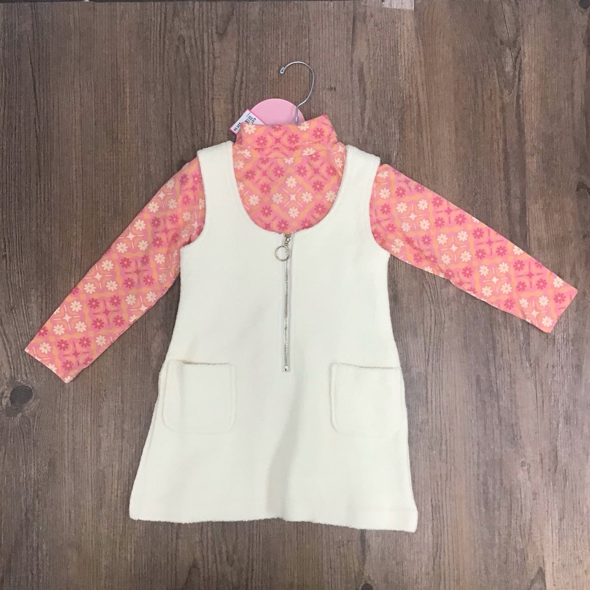 Bisby Size 4/4T Two Piece Outfit