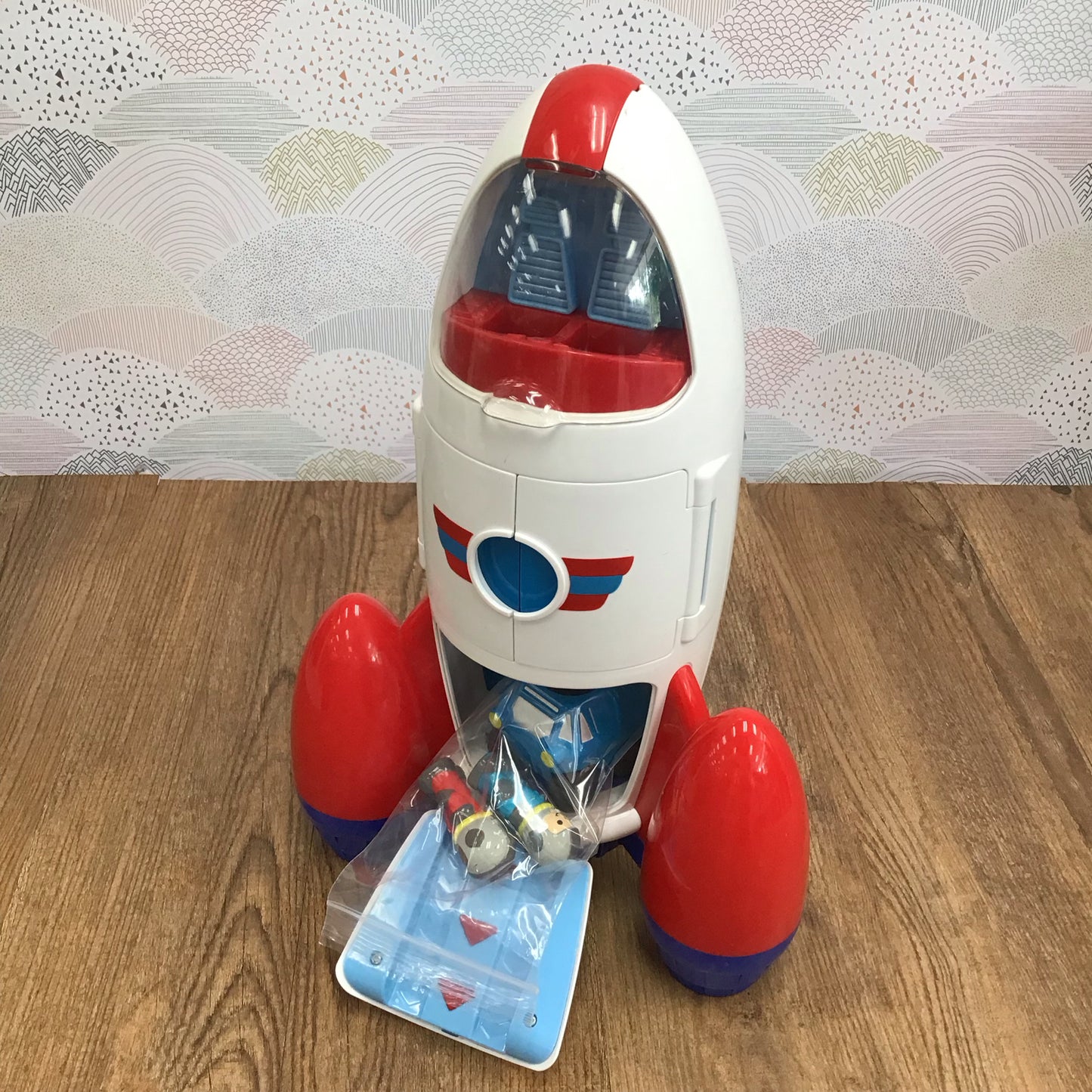Lakeshore Toys Does Not Ship