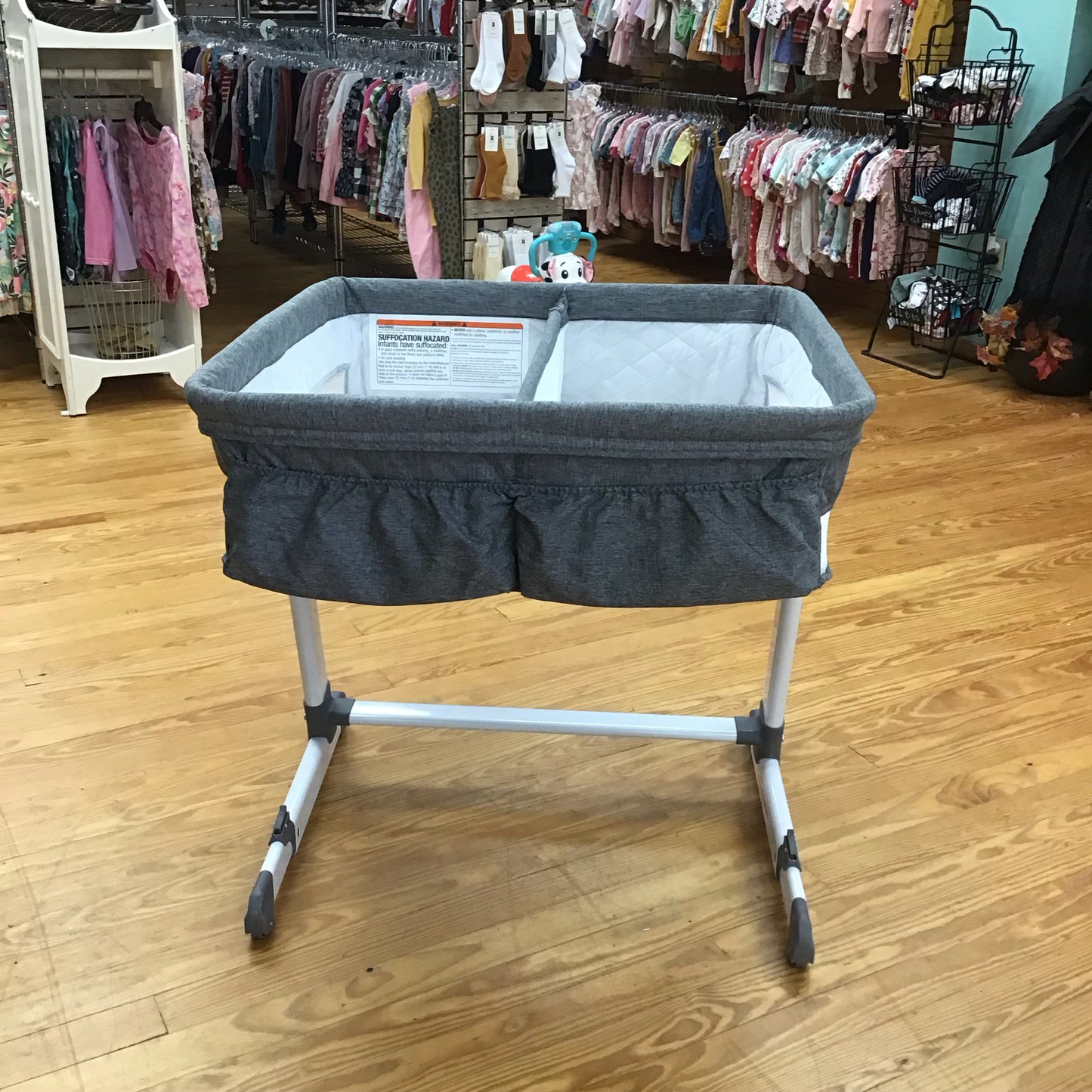 Twins by the Bed Simmons Kids - This Item Does NOT Ship