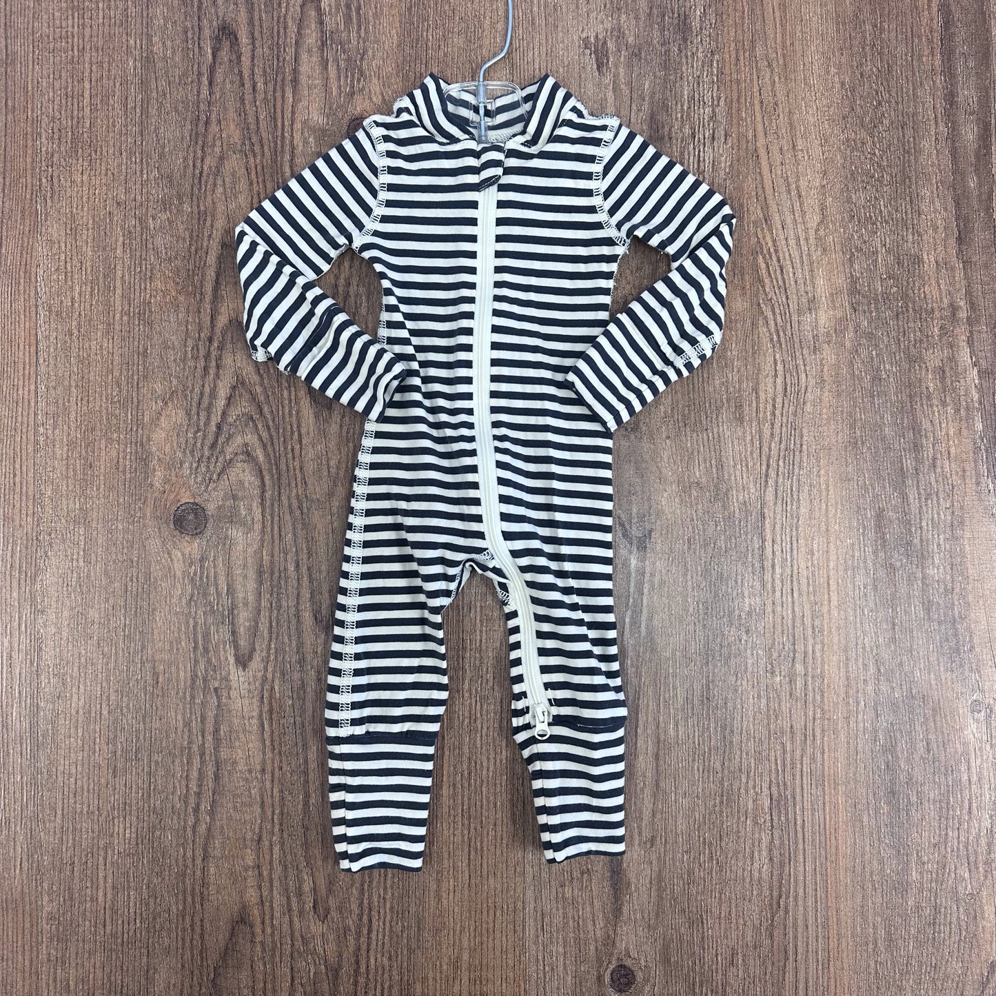 Hanna Andersson Infant Size NB Sleeper/Gown