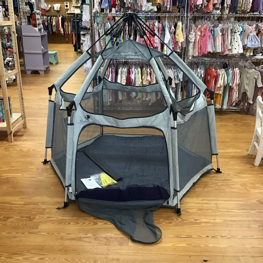 California Beach Co Pop Up Tent With Mattress Local Pickup Only
