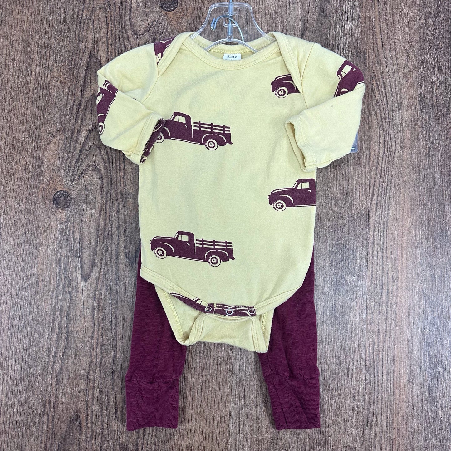 Kate Quinn Infant Size 3-6 Month Onesie Outfit 2 piece