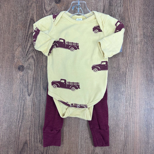 Kate Quinn Infant Size 3-6 Month Onesie Outfit 2 piece