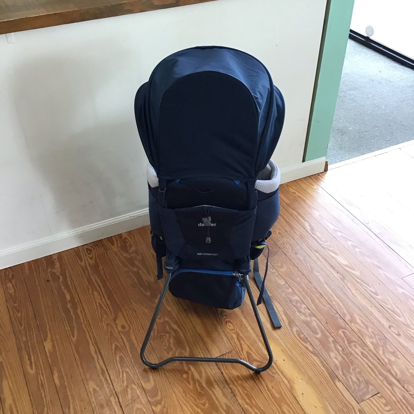 Deuter Kid Comfort Hiking Carrier This Item Does NOT Ship