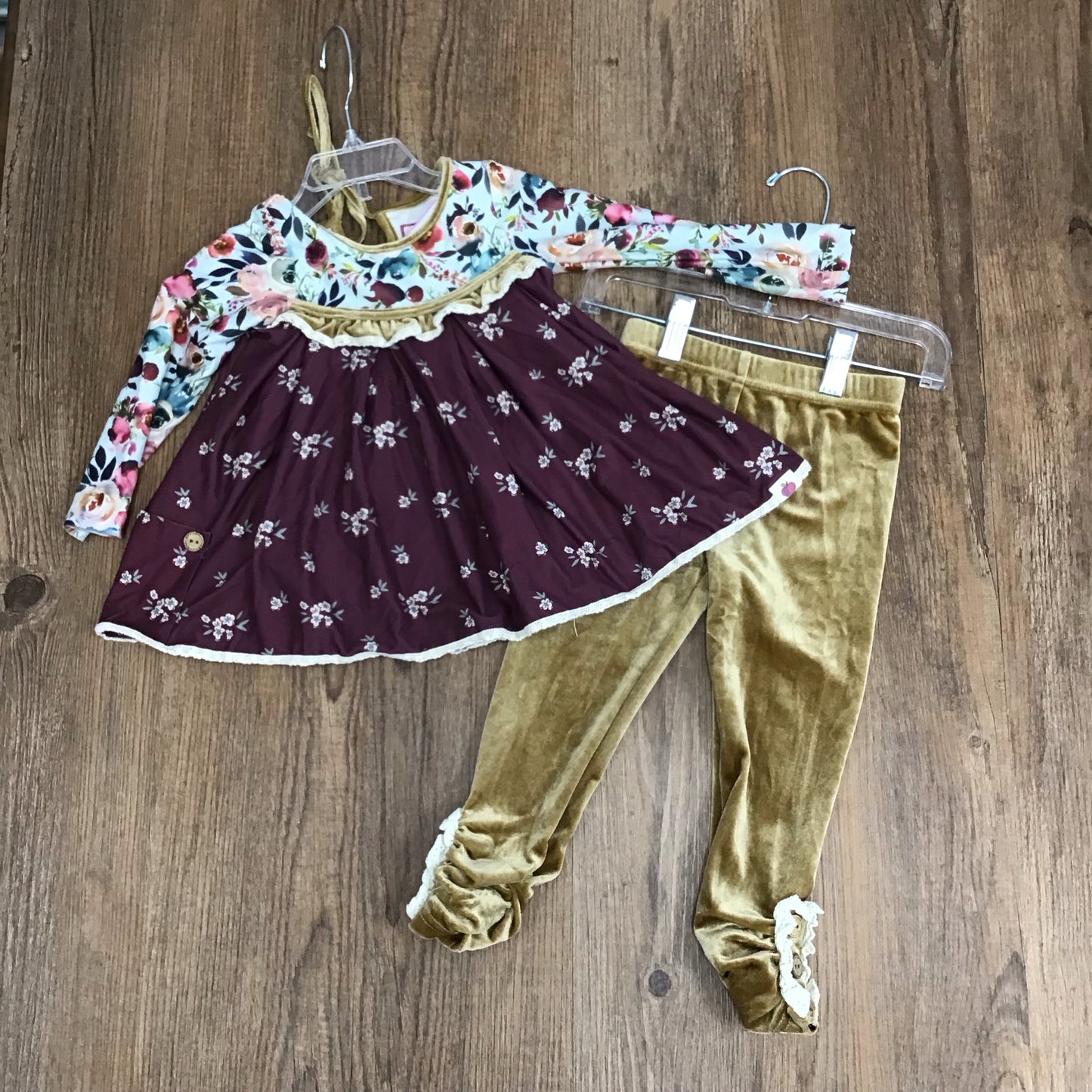 Cheeky Plum Outfit 2 Piece Size 18-24 Month