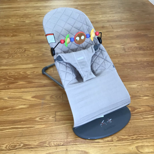Baby Bjorn Bouncy Seat - This Item Does NOT Ship