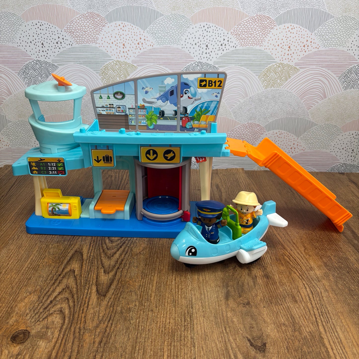 Airport Playset Fisher Price Little People DOES NOT SHIP