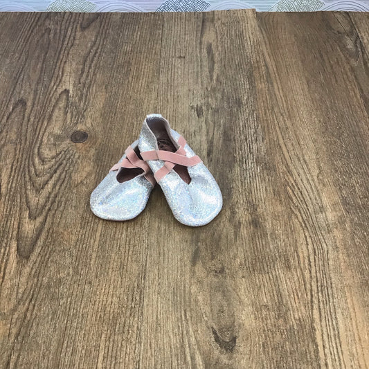 Size 2 Silver Glitter Soft Side Leather Shoes