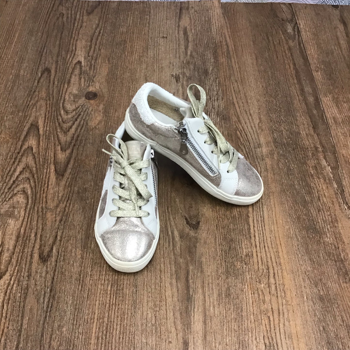 Vintage Havana Size 3 Shoes
