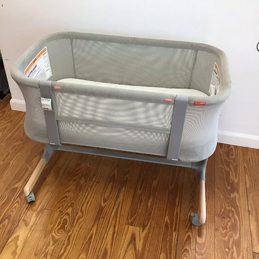 Skiphop Cozy 2 in 1 Bedside Sleeper and Bassinet - This Item Does NOT Ship