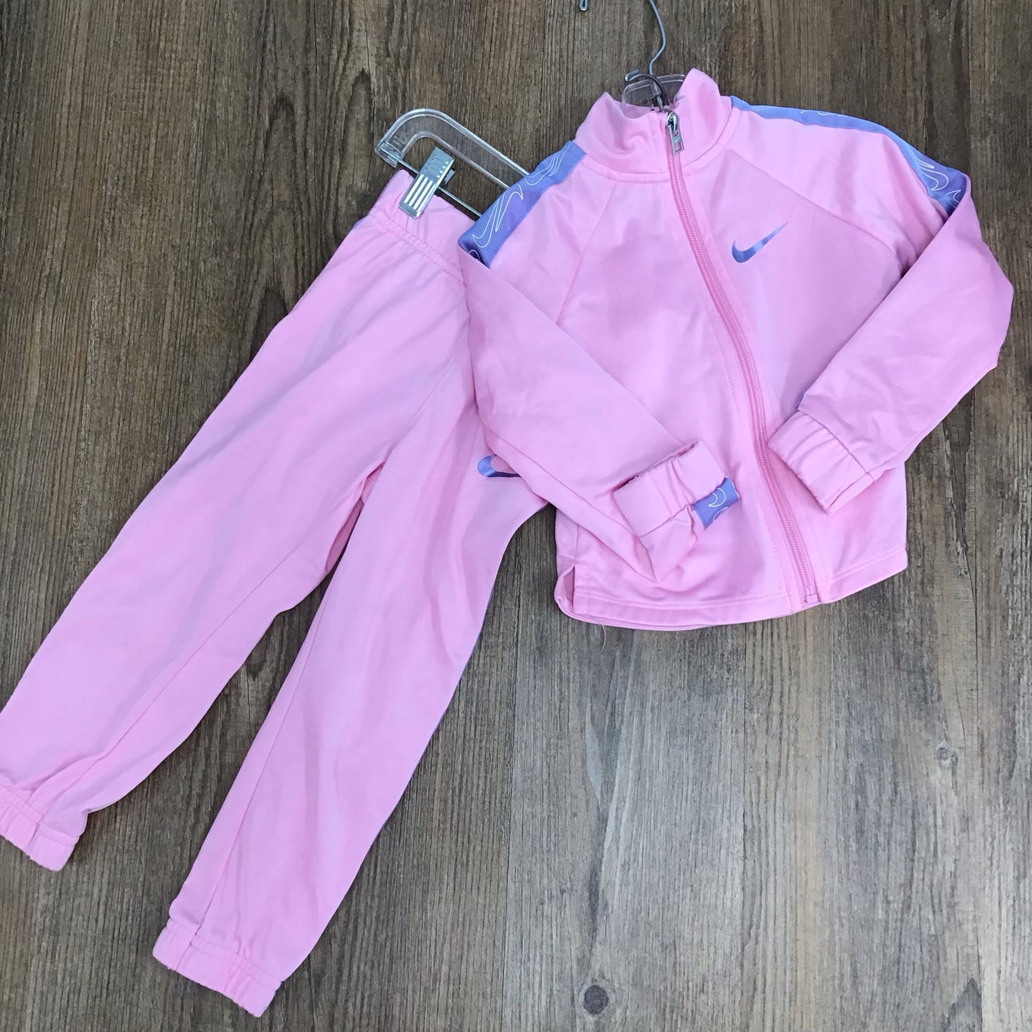 Nike Kids Size 3T Two Piece Outfit