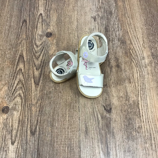 Livie & Luca Sandals Size 9