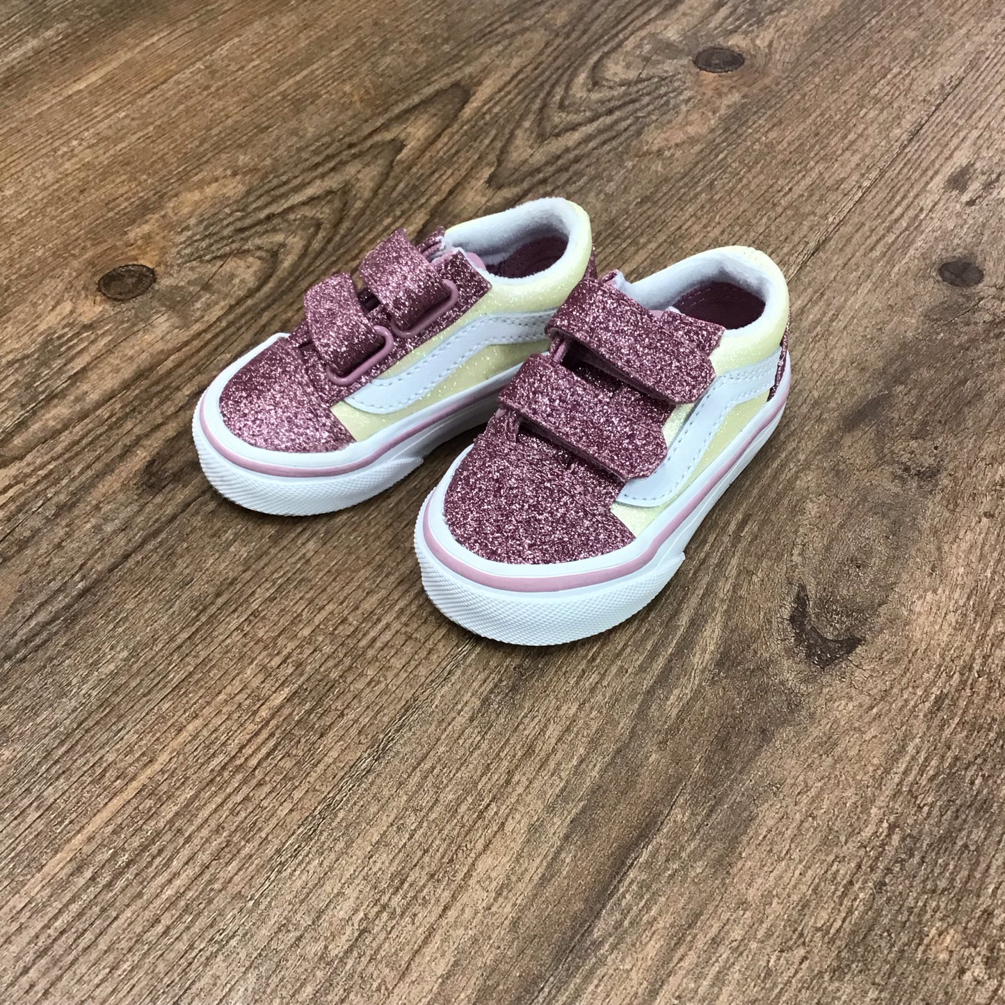 VANS Velcro Shoes Size 3 1/2