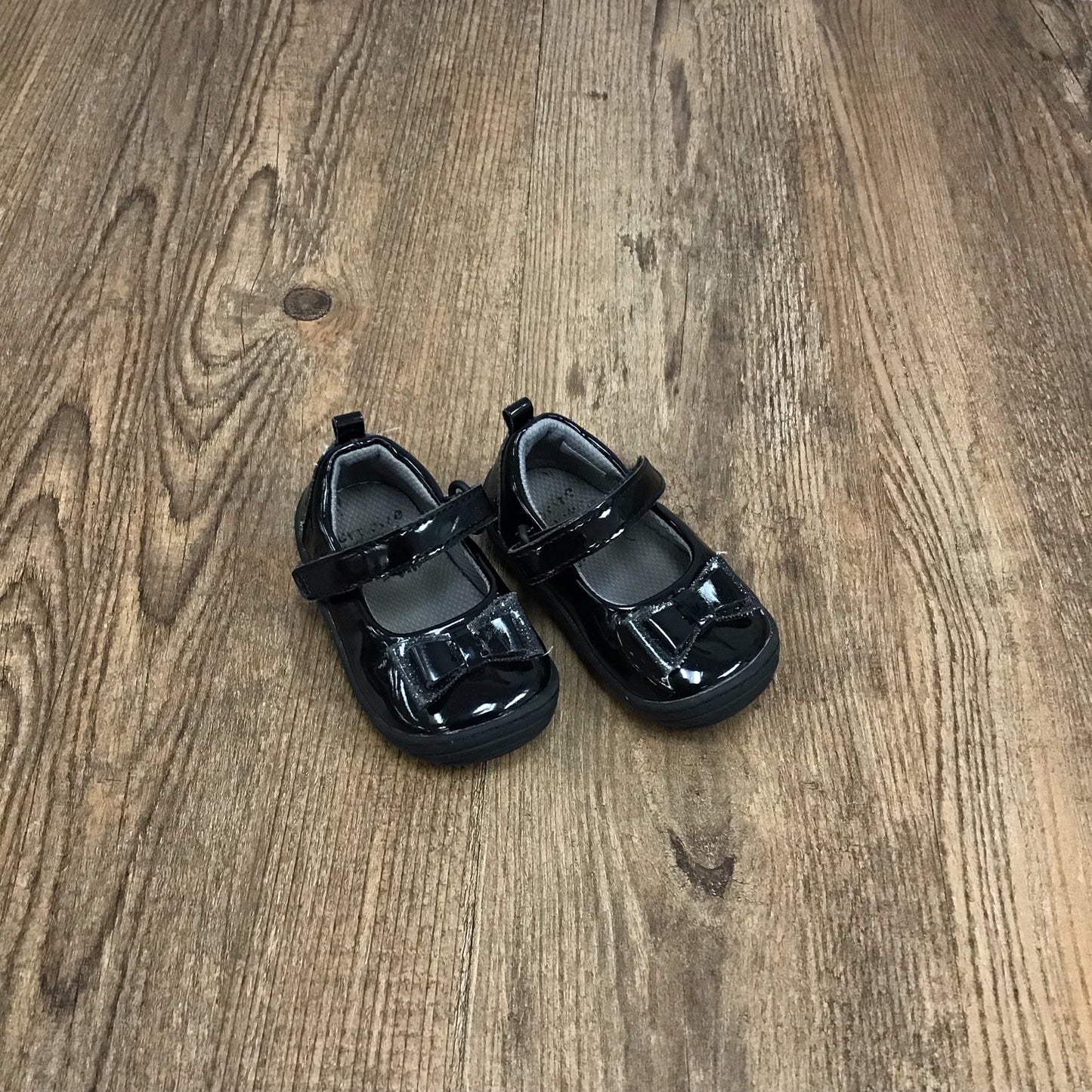 Kids Size 4 Stride Rite Dress Shoes
