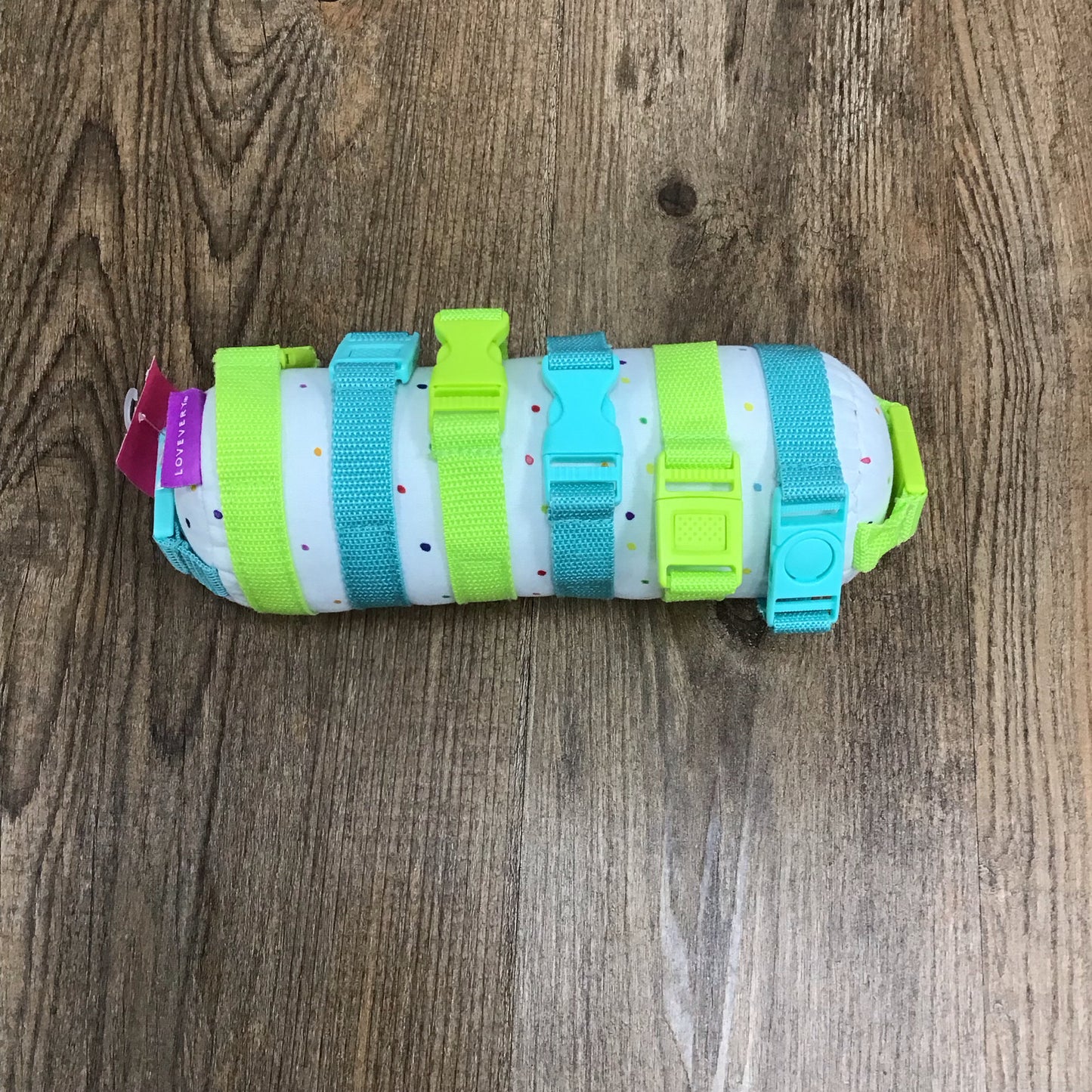 Loveevery buckle pillow