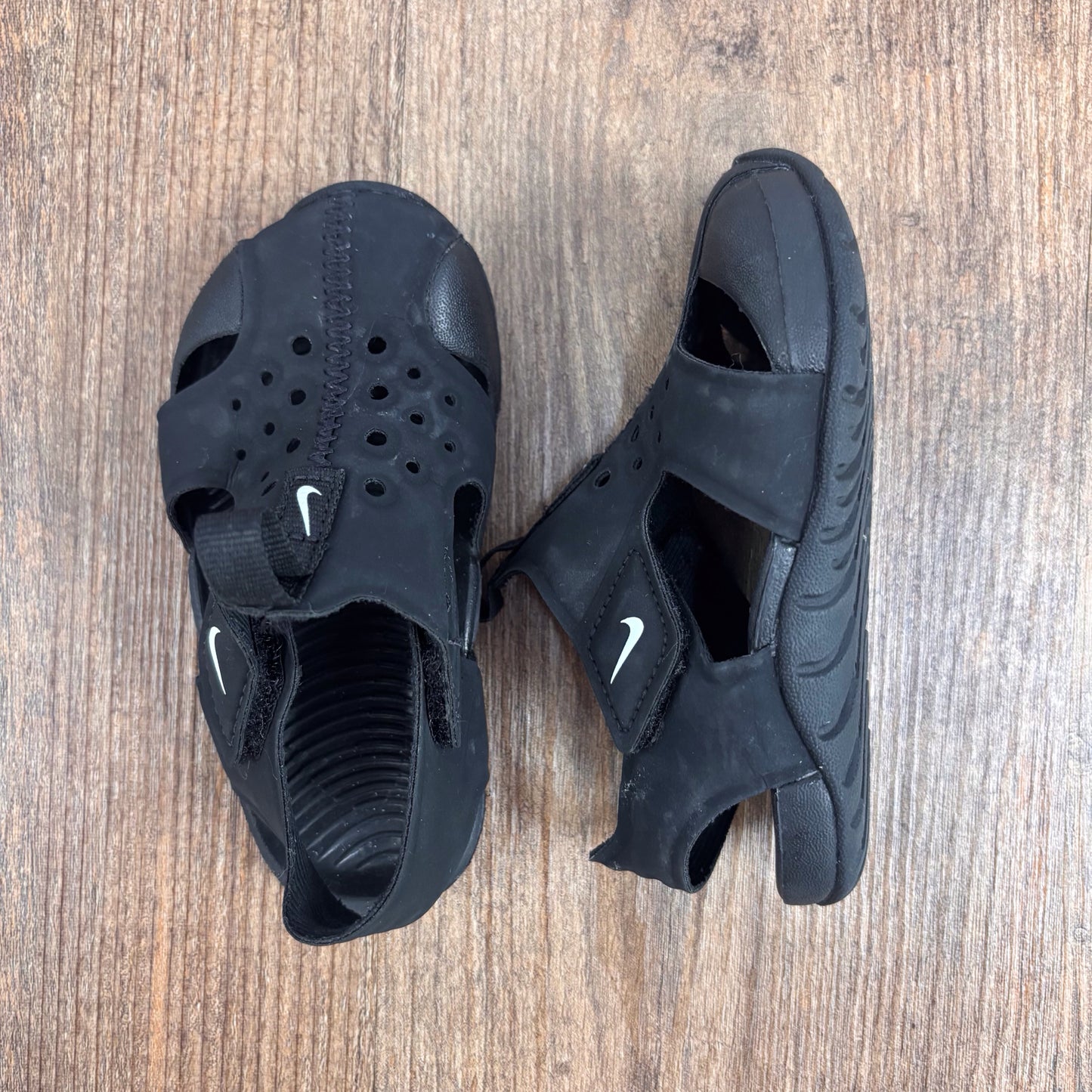 Nike Kids Shoe Sizes 5 1/2 Sandals
