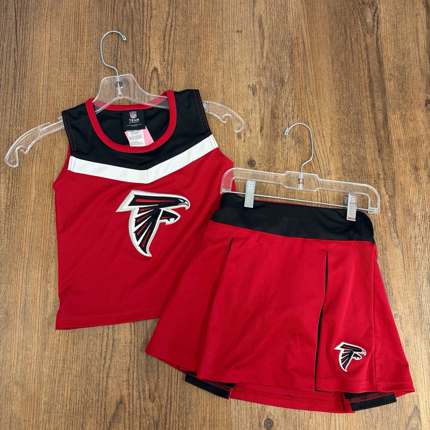 Sports Falcons Kids Size 6/6X Two Piece Outfit