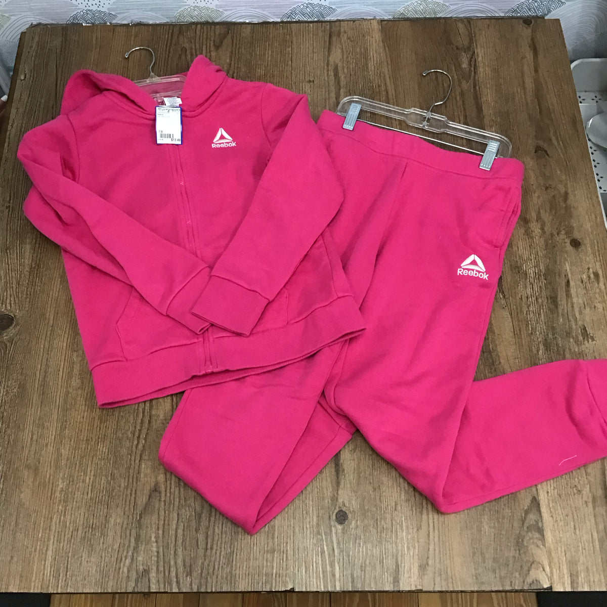 Reebok Kids Size 7/8 Two Piece Outfit