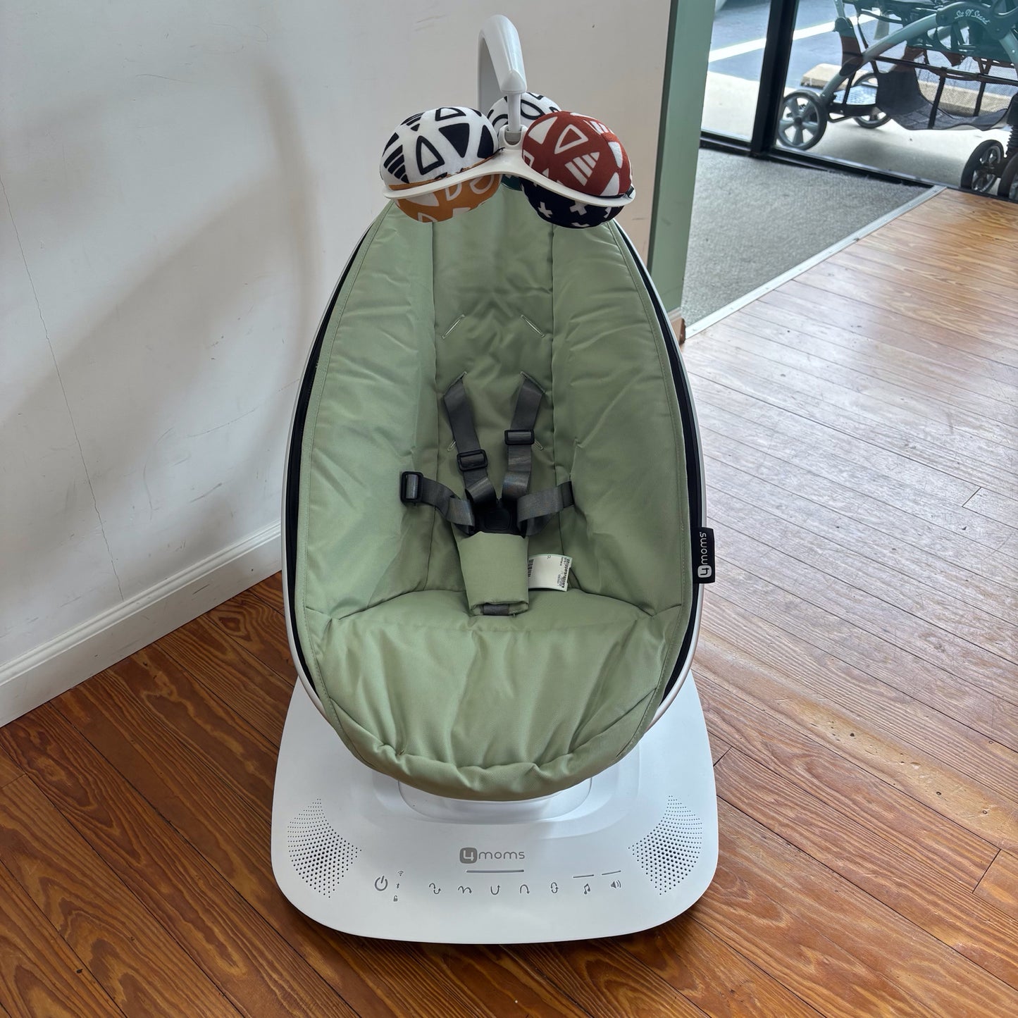 Momaroo Multi-Motion Baby Swing