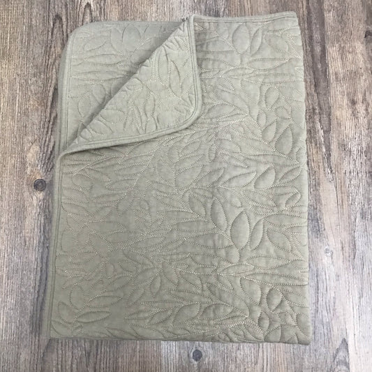 Kate Quinn Bamboo Quilt