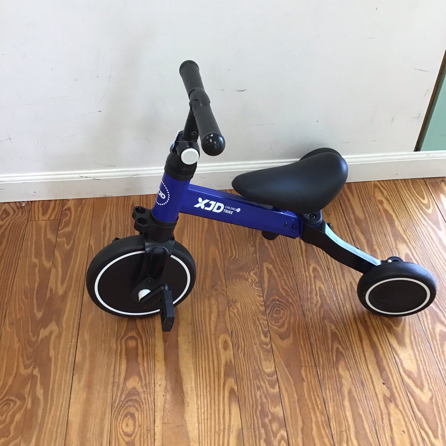 XJD Tricylce/Balance Bike - This Item Does NOT Ship