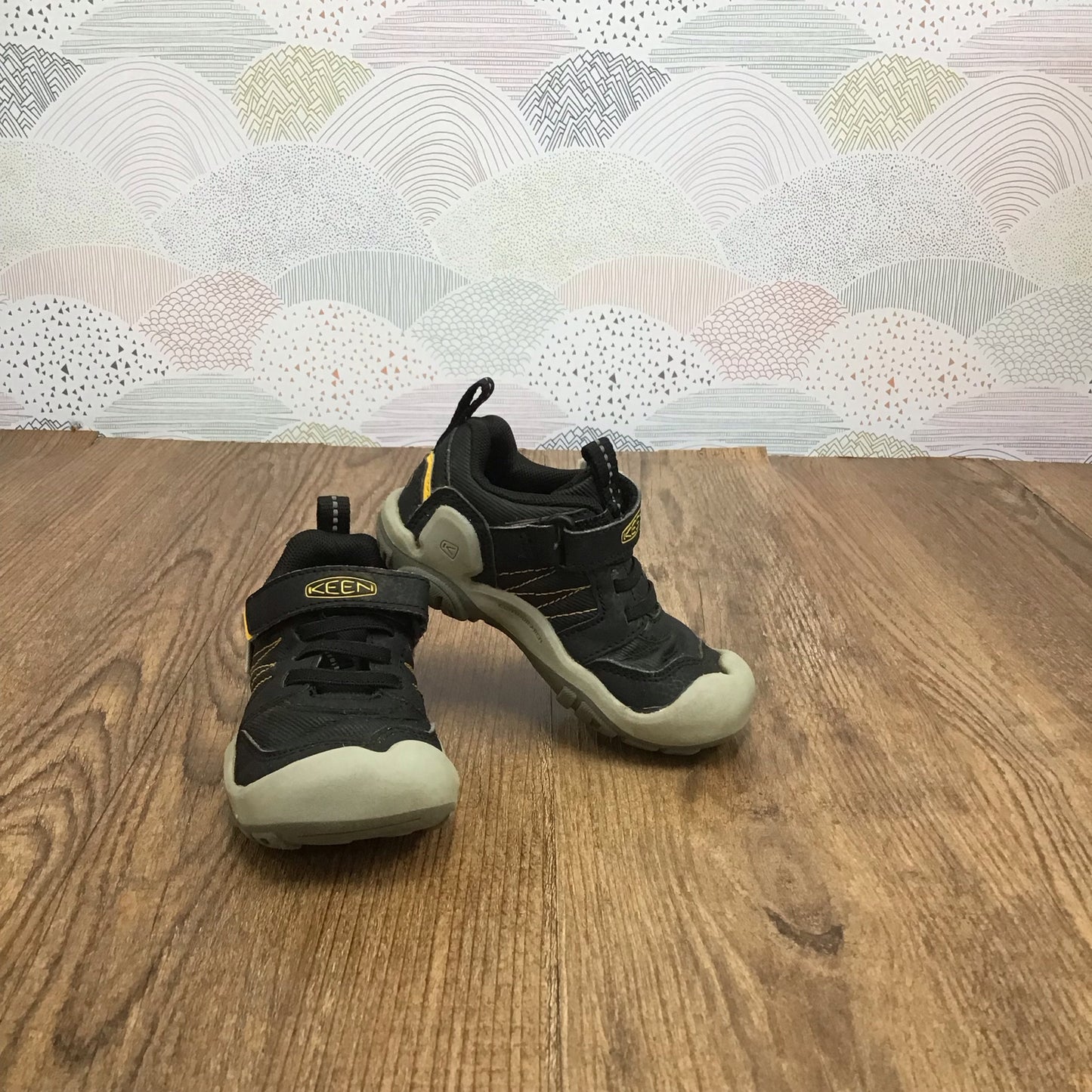 Size 8 Keens