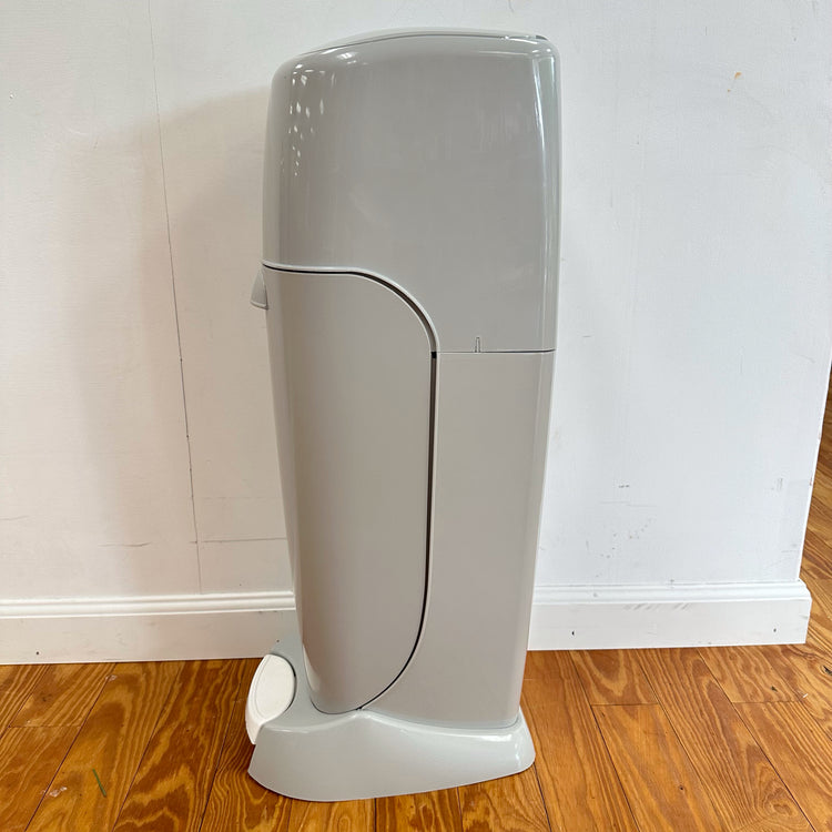 Diaper Genie Complete Gray & White DOES NOT SHIP