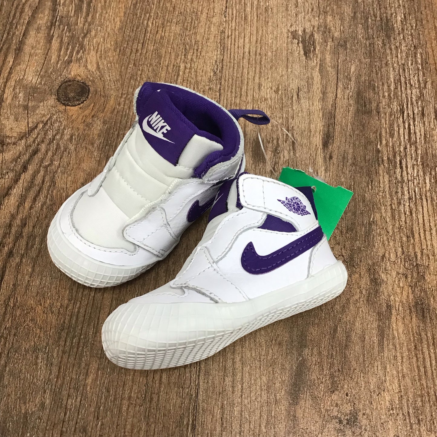 Nike Shoe Size 5c Purple White Shoes