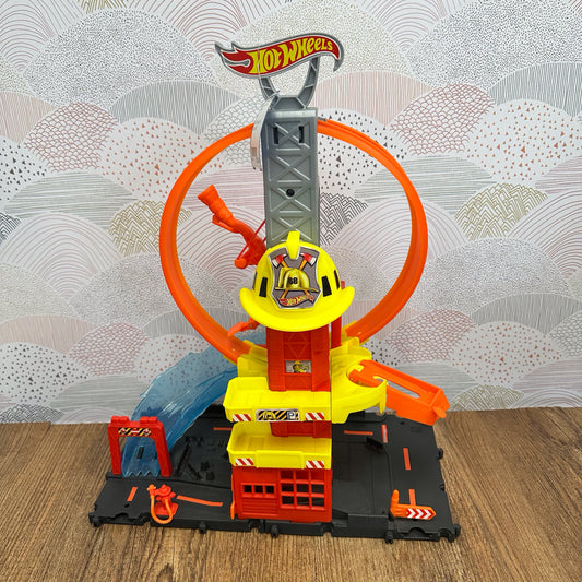 Hot Wheels Fire Station Playset LOCAL PICKUP