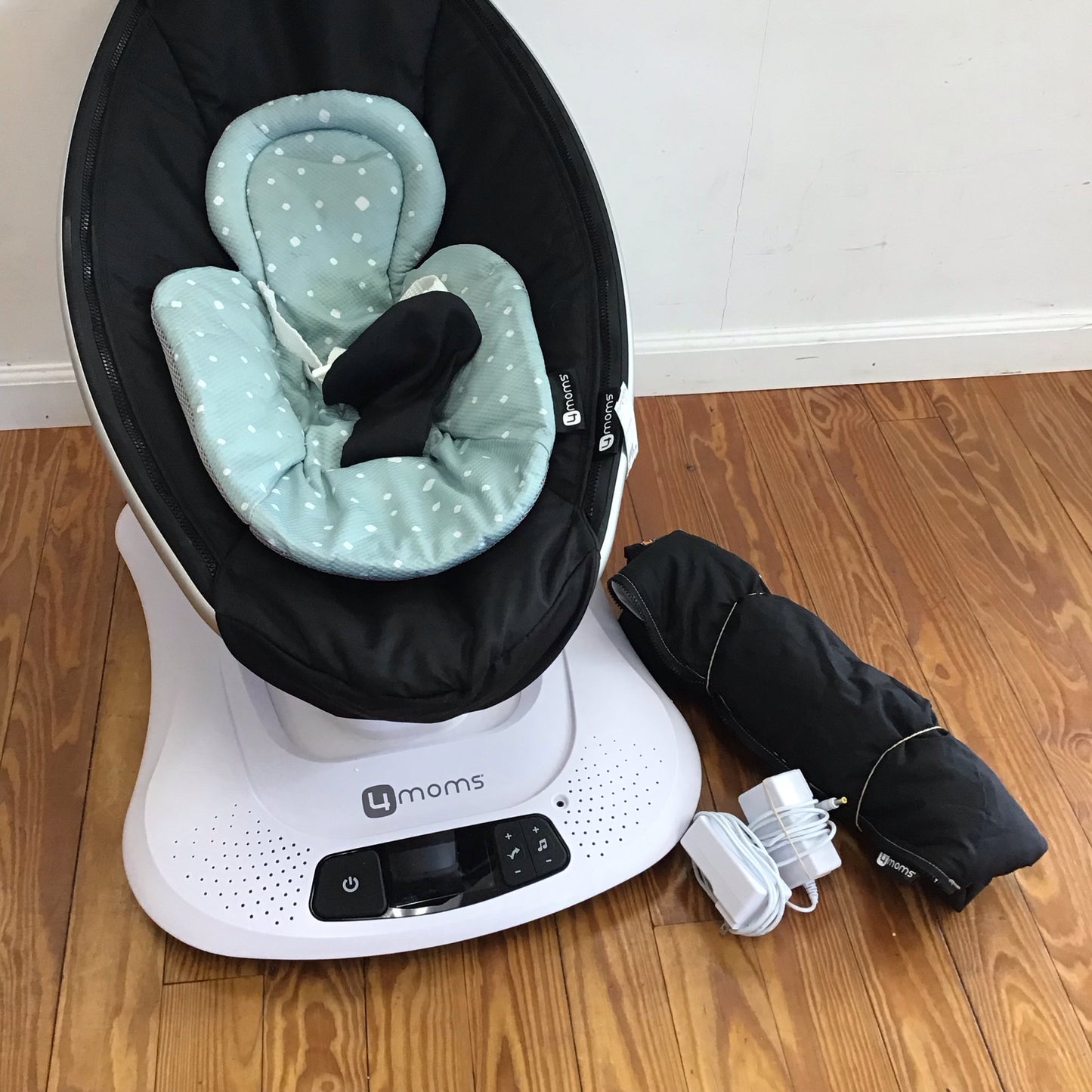 4 Moms -Momaroo -this Item Does NOT ship