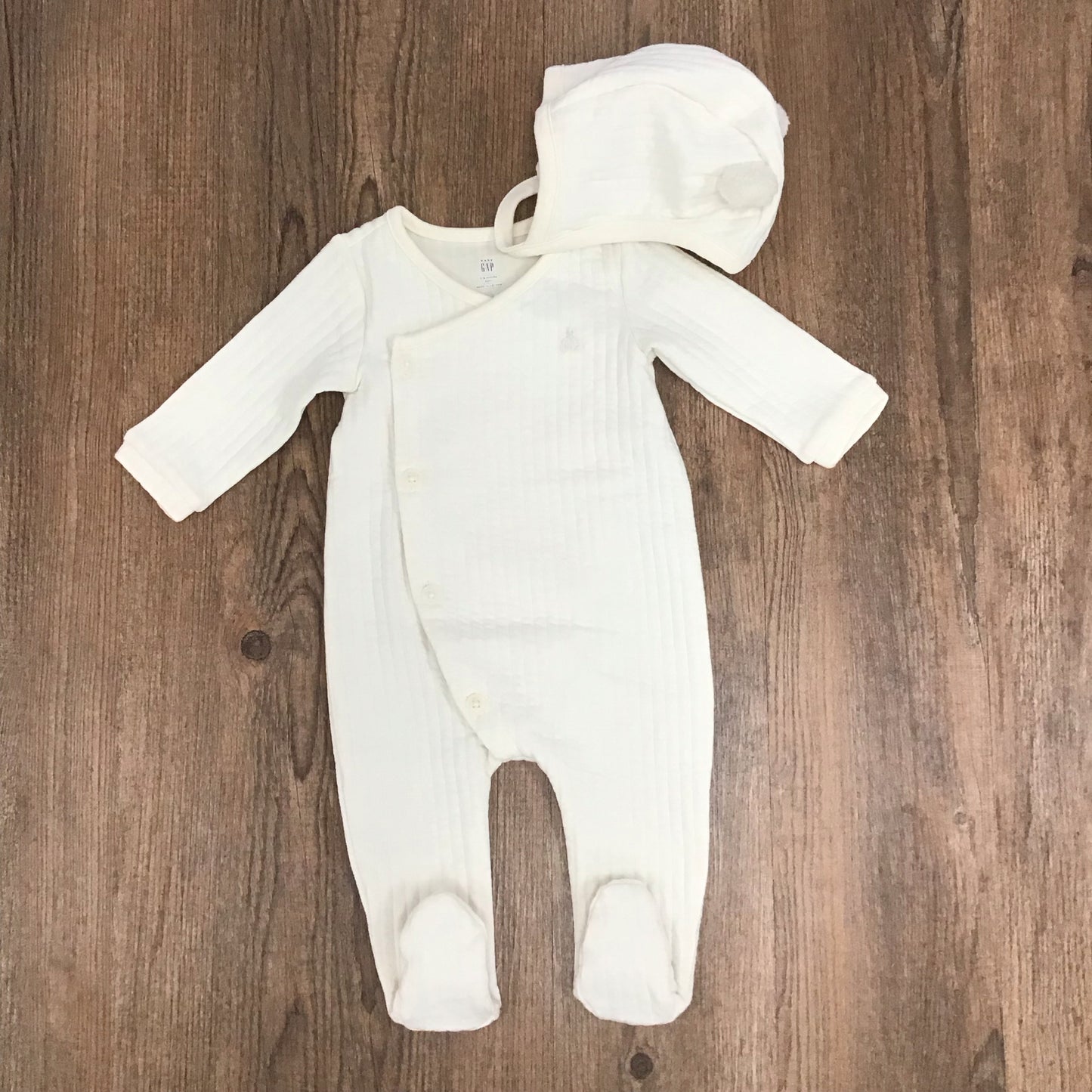 Infant Size 3-6 Month Gap Romper NEW