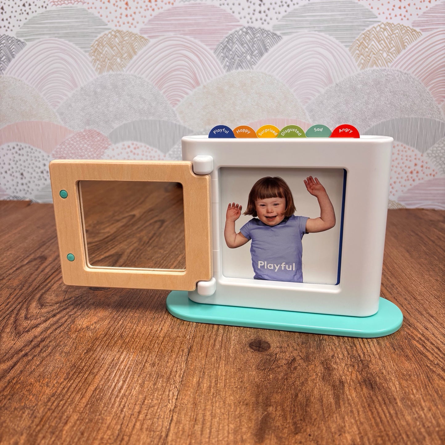 Lovevery Emotion Mirror