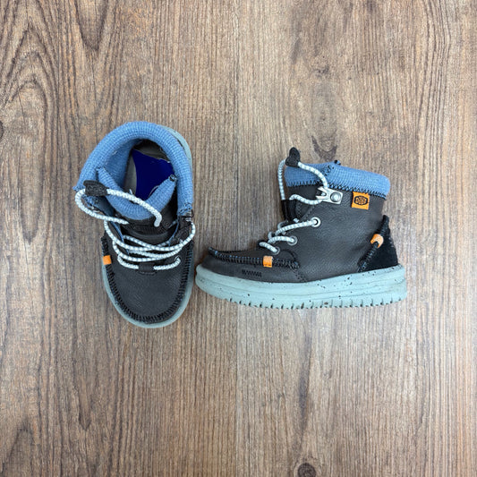 Hey Dude Boots Size 7